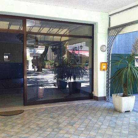 Hotel Olanda Lido di Jesolo Exteriör bild