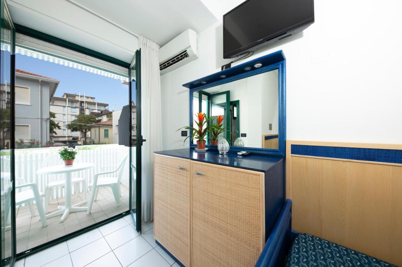 Hotel Olanda Lido di Jesolo Exteriör bild