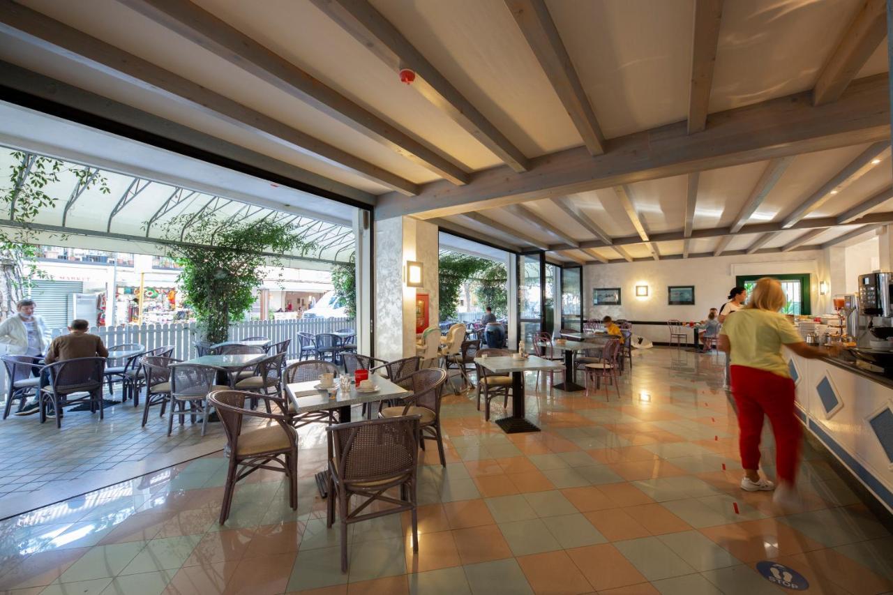 Hotel Olanda Lido di Jesolo Exteriör bild
