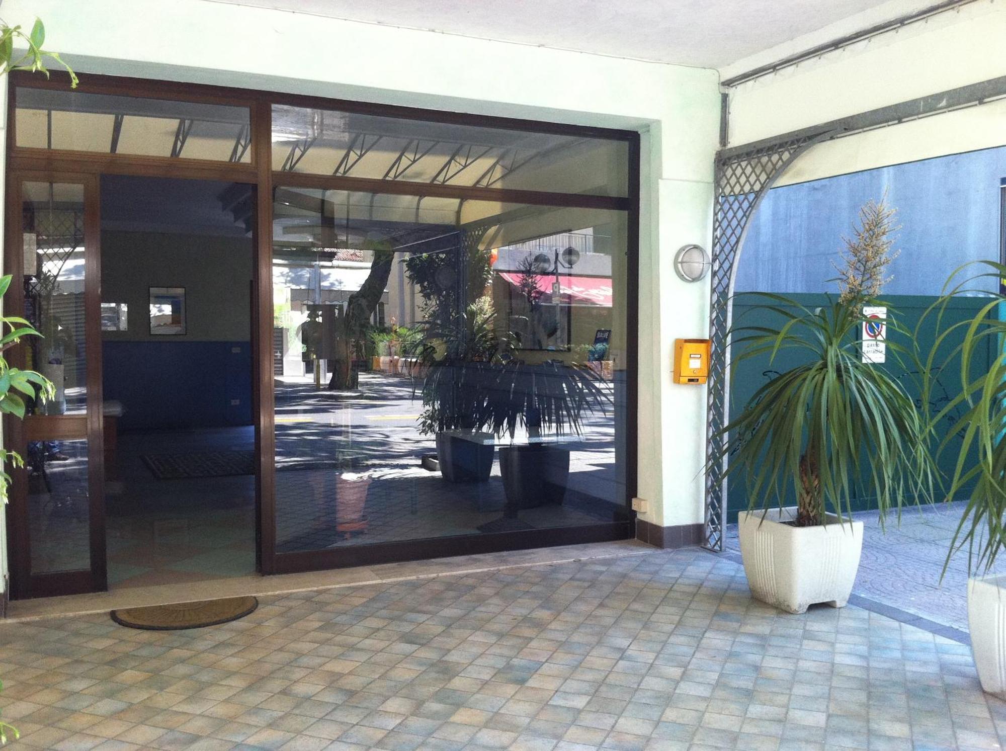 Hotel Olanda Lido di Jesolo Exteriör bild